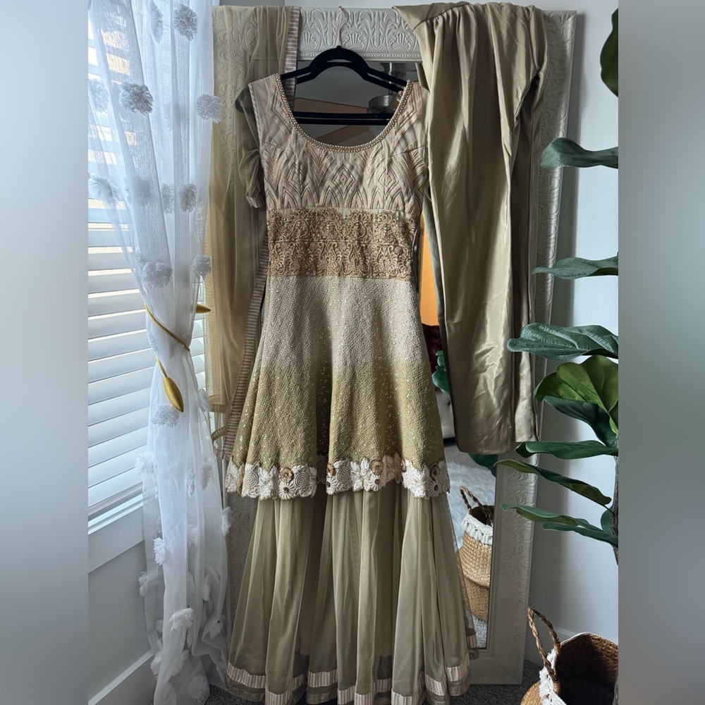 Elegant Cream and Gold Sharara